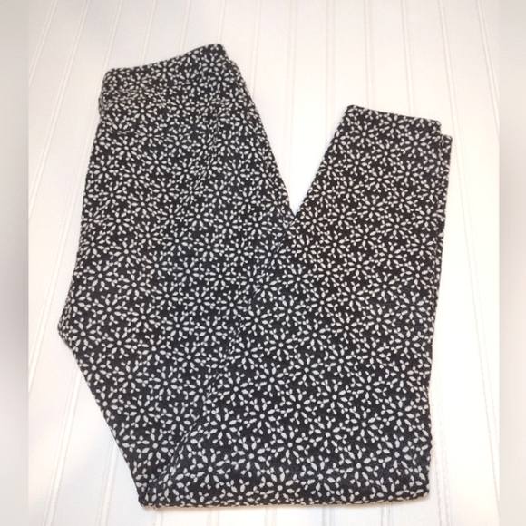 SOHO women's black & white ankle pants size (8) - Picture 14 of 14